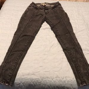 Skinny jeans